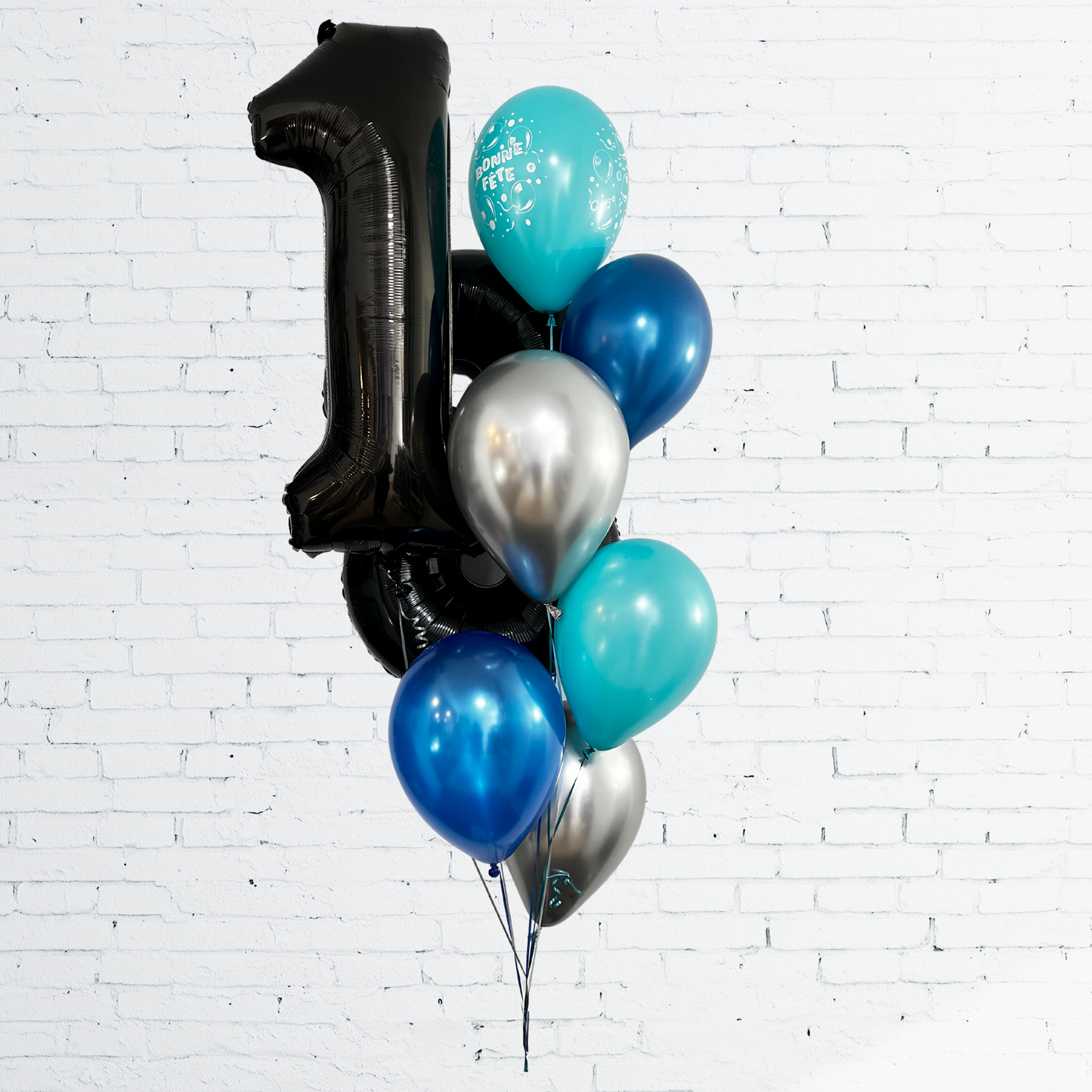 BOUQUET - BALLONS ÂGE 34 PO.NOIR, BLEU ET ARGENT SUR BASE EN BALLONS