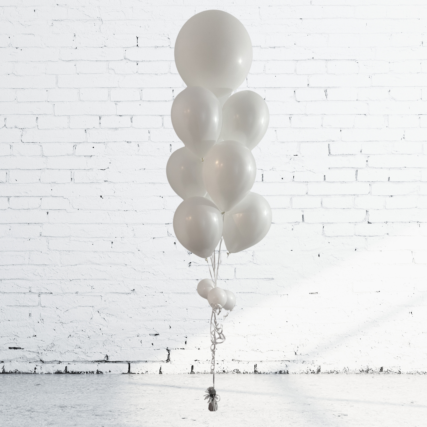 BOUQUET – 10 BALLONS BLANCS AVEC BALLON ROND 24 PO