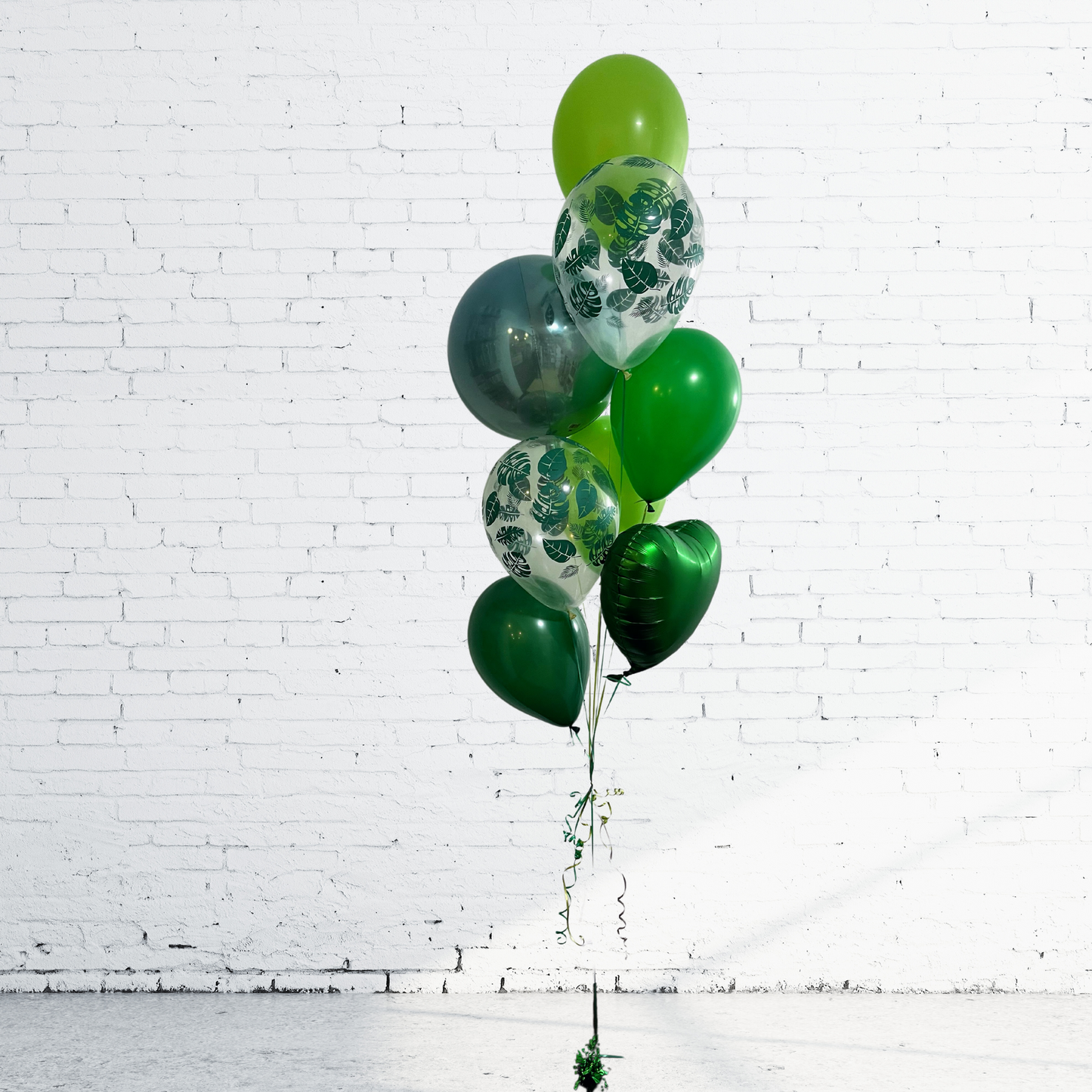 BOUQUET - BALLONS MYLAR ORBZ ET COEUR, TEINTES DE VERT