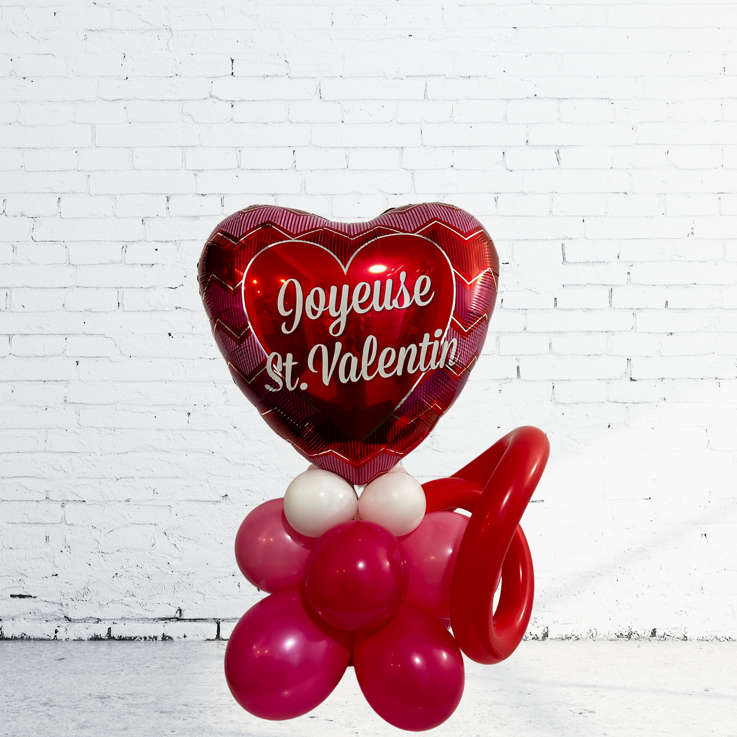 BASE EN BALLONS - COEUR 18 PO.  AVEC SERPENTIN