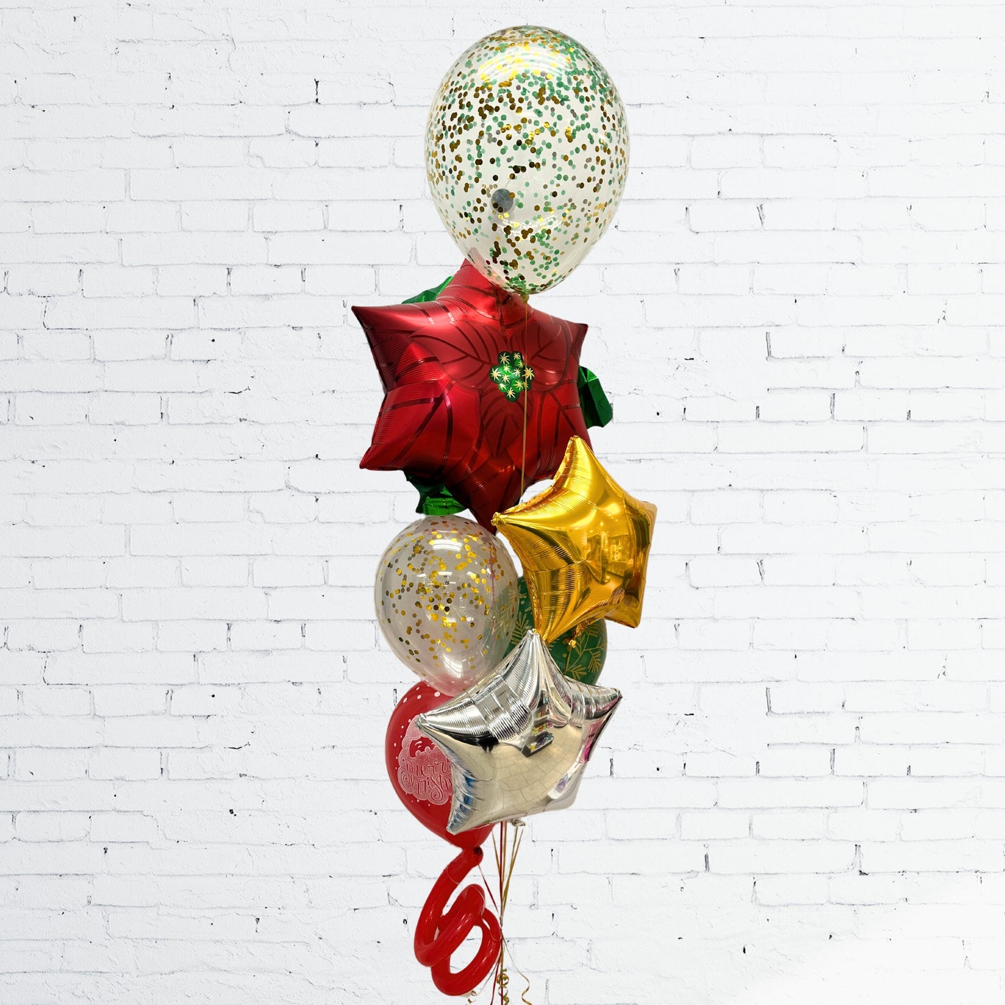 BOUQUET - CHRISTMAS WREATH BALLOONS 30 IN. STARS AND CONFETTI 