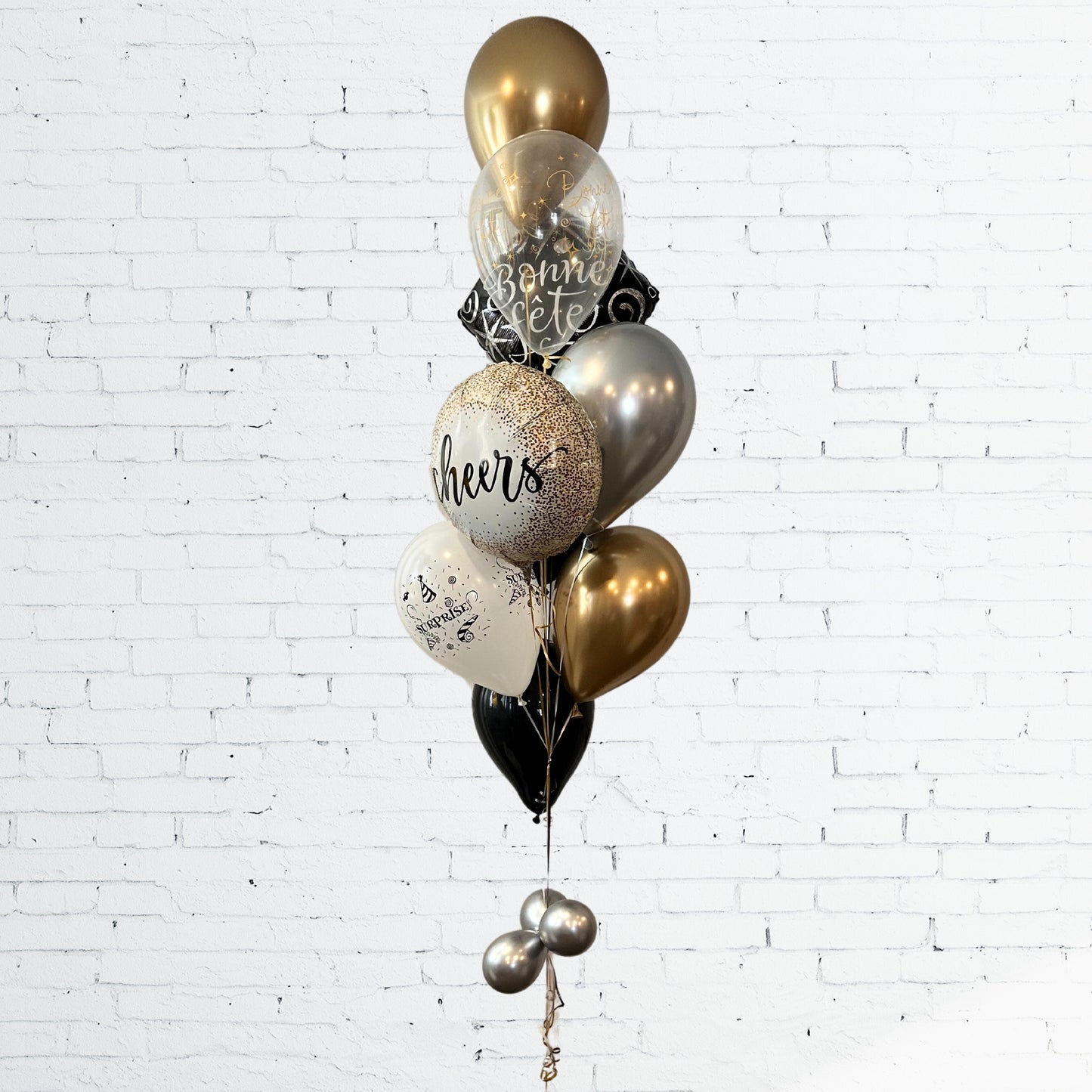 BOUQUET - BLACK AND GOLD HAPPY BIRTHDAY BALLOONS 