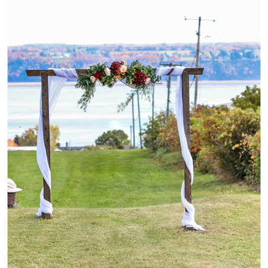 ARCHE EN BOIS POUR MARIAGE ET ÉVÉNEMENT – LOCATION